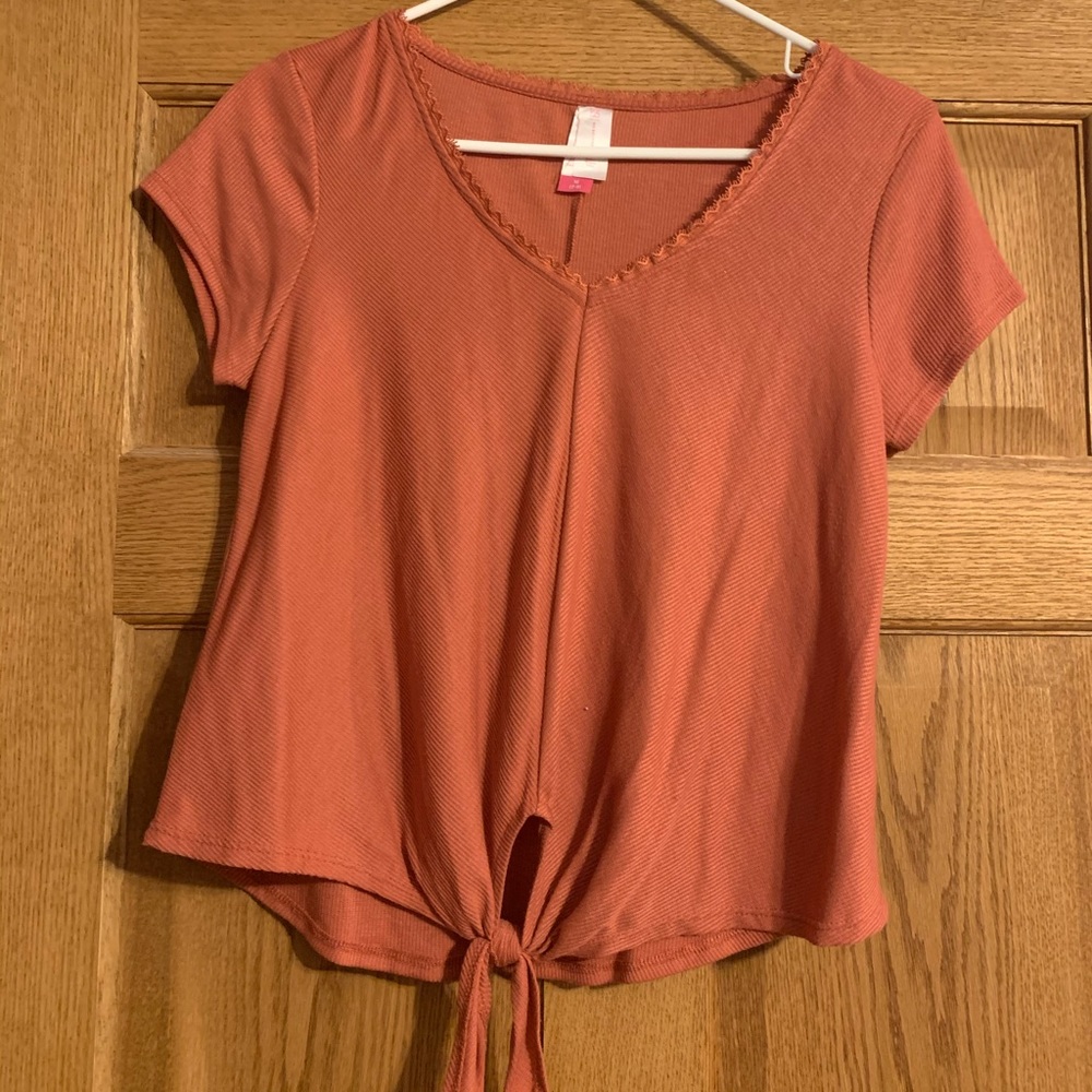 Short-Sleeve Shirt